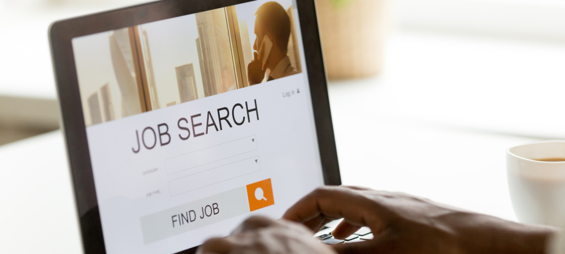 Работа в ОАЭ: популярные сферы и особенности трудоустройства