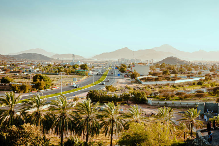 Distance and Journey Time from Dubai to Fujairah