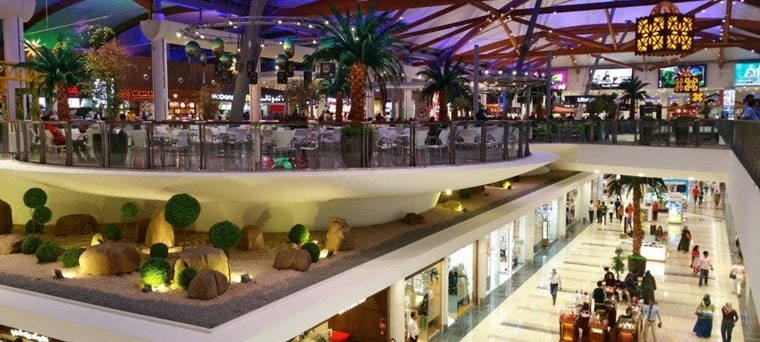Which mall is the largest in Sharjah