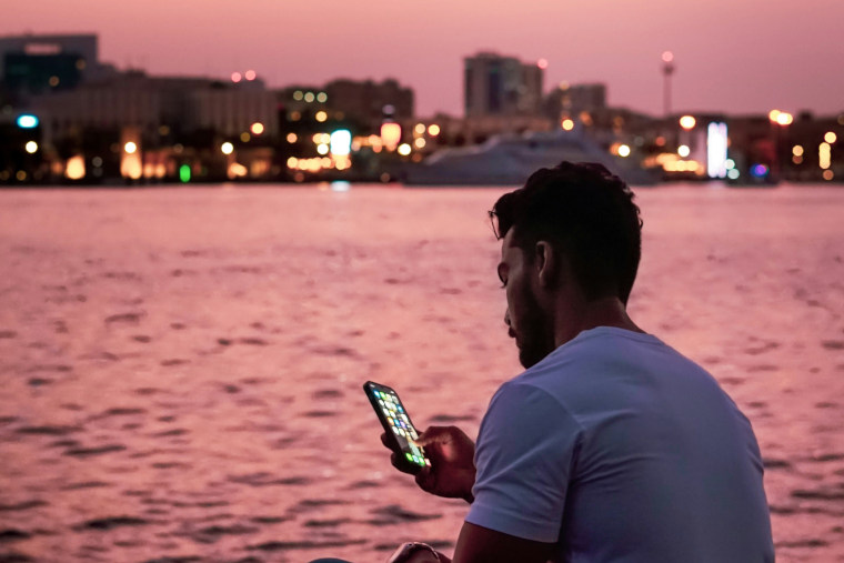 Mobile communication and Internet in the UAE