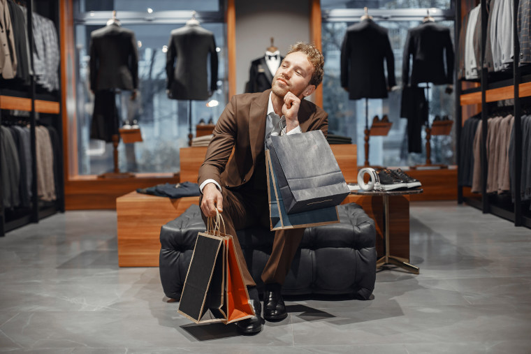 What to Pay Attention to While Shopping in Abu Dhabi