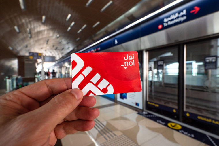 Красная Nol Card