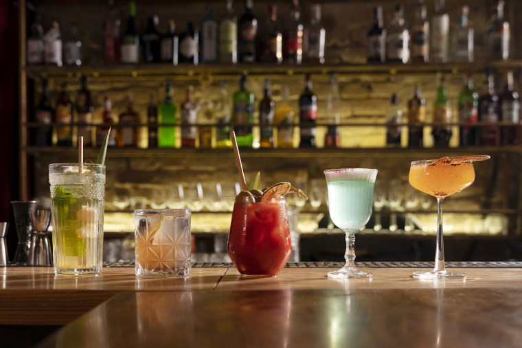Popular Restaurants and Nightclubs in Dubai Licensed to Sell Alcohol Popular Restaurants and Nightclubs in Dubai Licensed to Sell Alcohol