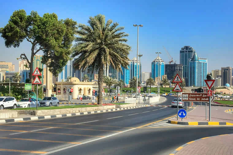 Best way to travel from Sharjah to Dubai